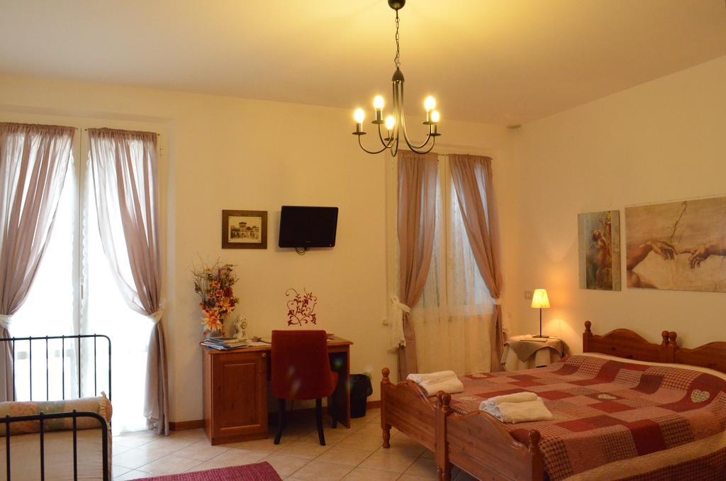 La Meridiana Affittacamere Colorno Ruang foto